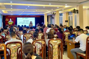 Hình ảnh lớp tập huấn quản lý vắc xin, vật tư trong Chương trình Tiêm chủng mở rộng 1