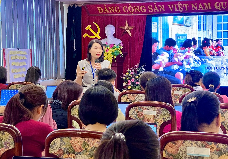 Hình ảnh lớp tập huấn quản lý vắc xin, vật tư trong Chương trình Tiêm chủng mở rộng 2