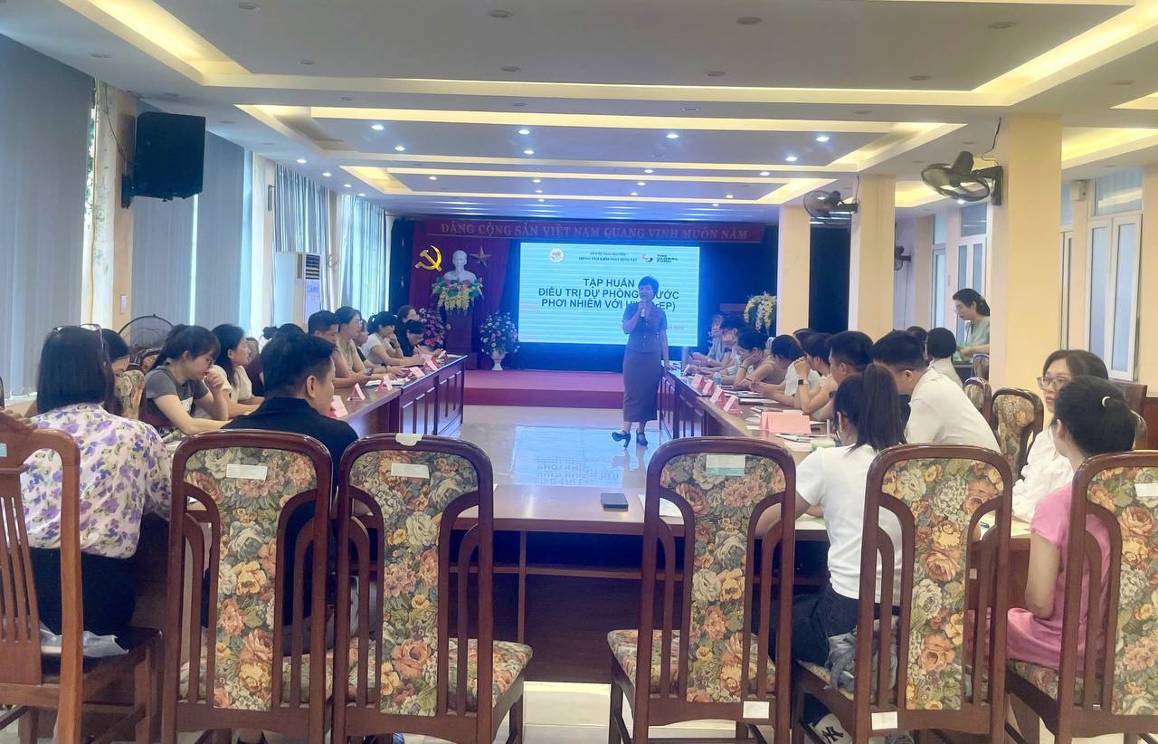 Toàn cảnh lớp tập huấn.