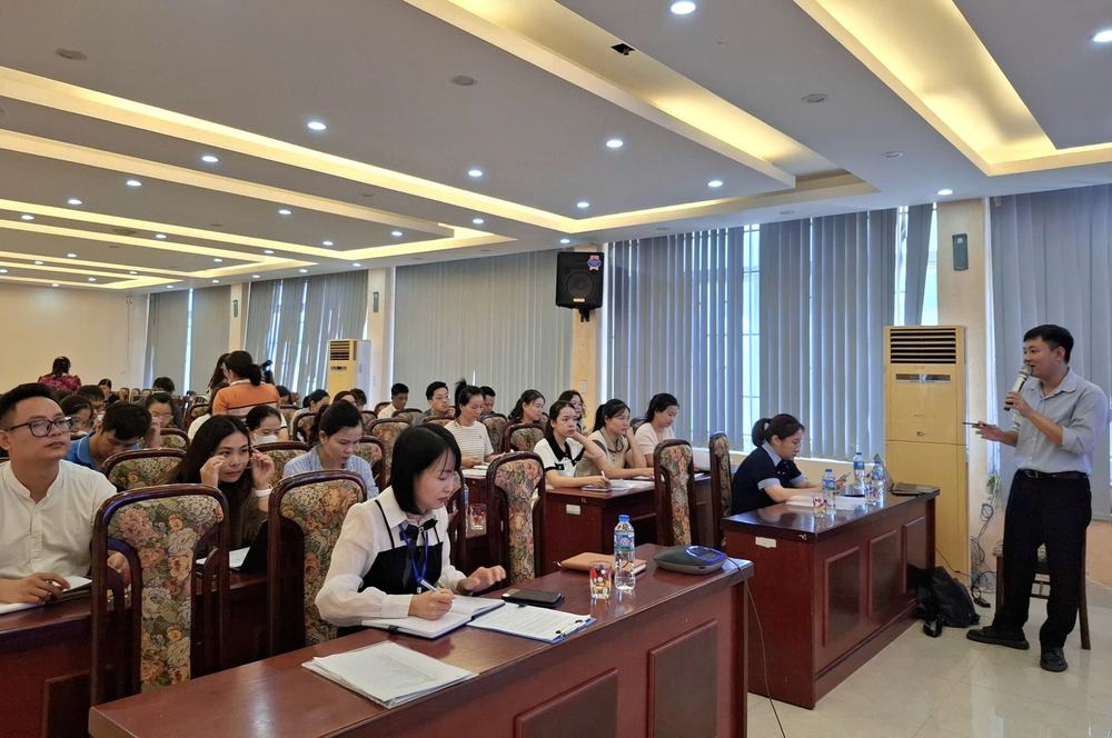 Học viên tham dự lớp tập huấn về hệ thống thống kê, báo cáo bệnh không lây nhiễm